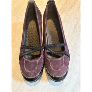 Clarks Privo Womens Size 11 Purple Suede Slip-On Shoes Contrast Stitching & Cush